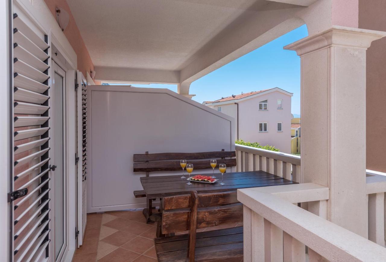 Skiljini Dvori - Apartman Makarska Luaran gambar